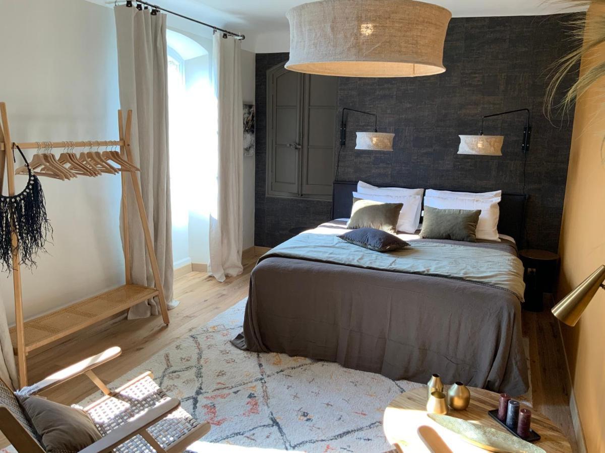 La Bastide Des Grands Chenes Bed & Breakfast Lambesc Exterior photo