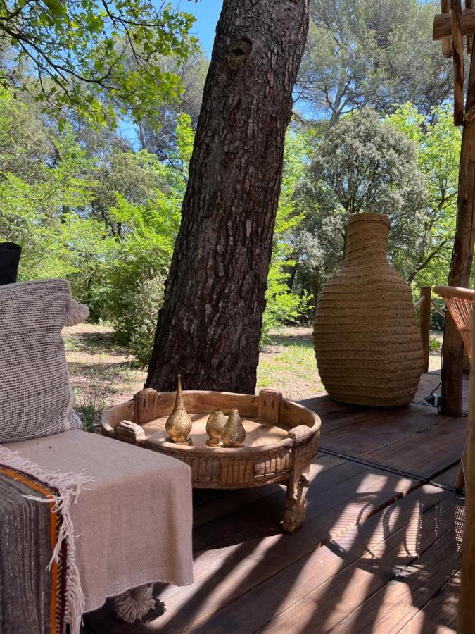 La Bastide Des Grands Chenes Bed & Breakfast Lambesc Exterior photo